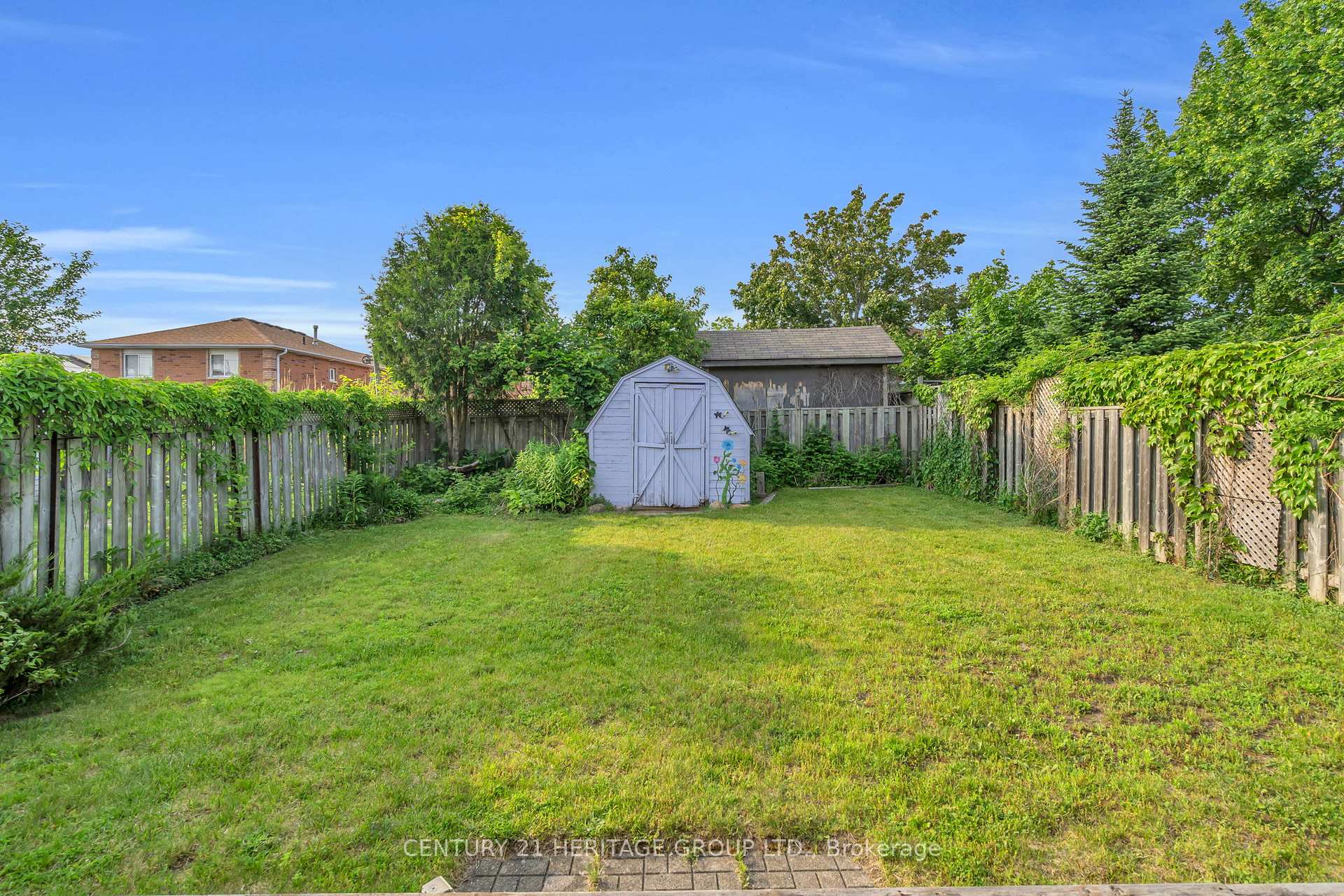 Photo 34 of 10 Clute Crescent, Barrie, Holly — HOMEH