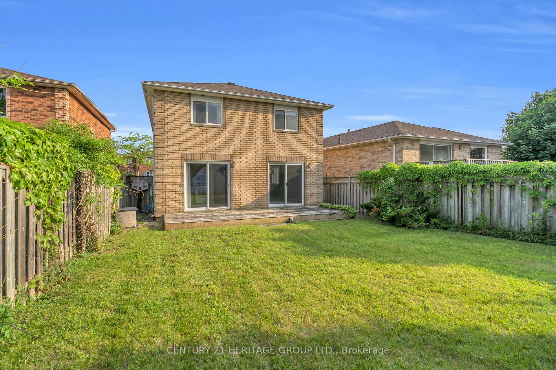 Photo 35 of 10 Clute Crescent, Barrie, Holly — HOMEH
