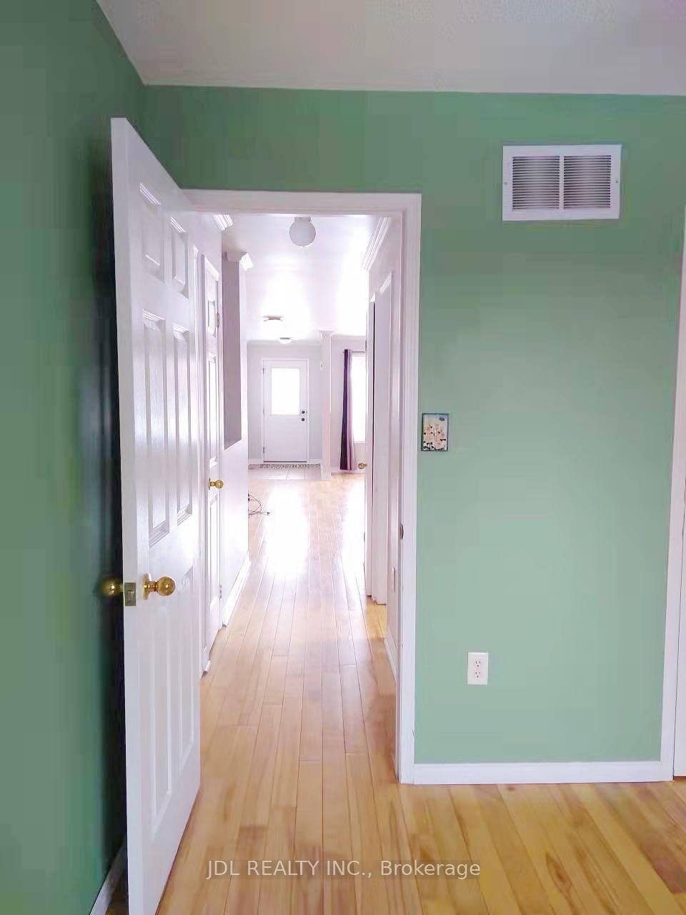 Photo 8 of 3 Sydenham Wells, Barrie, Georgian Drive — HOMEH