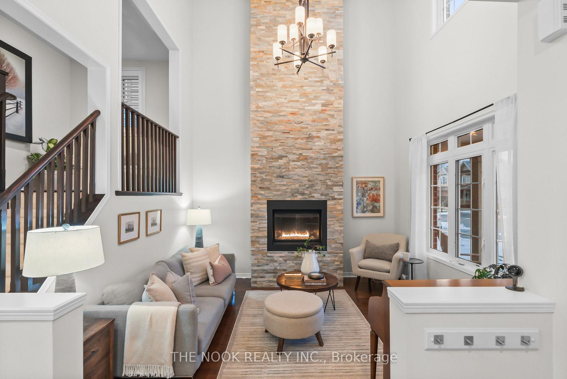 Photo 4 of 39 Colville Avenue, Clarington, Bowmanville — HOMEH