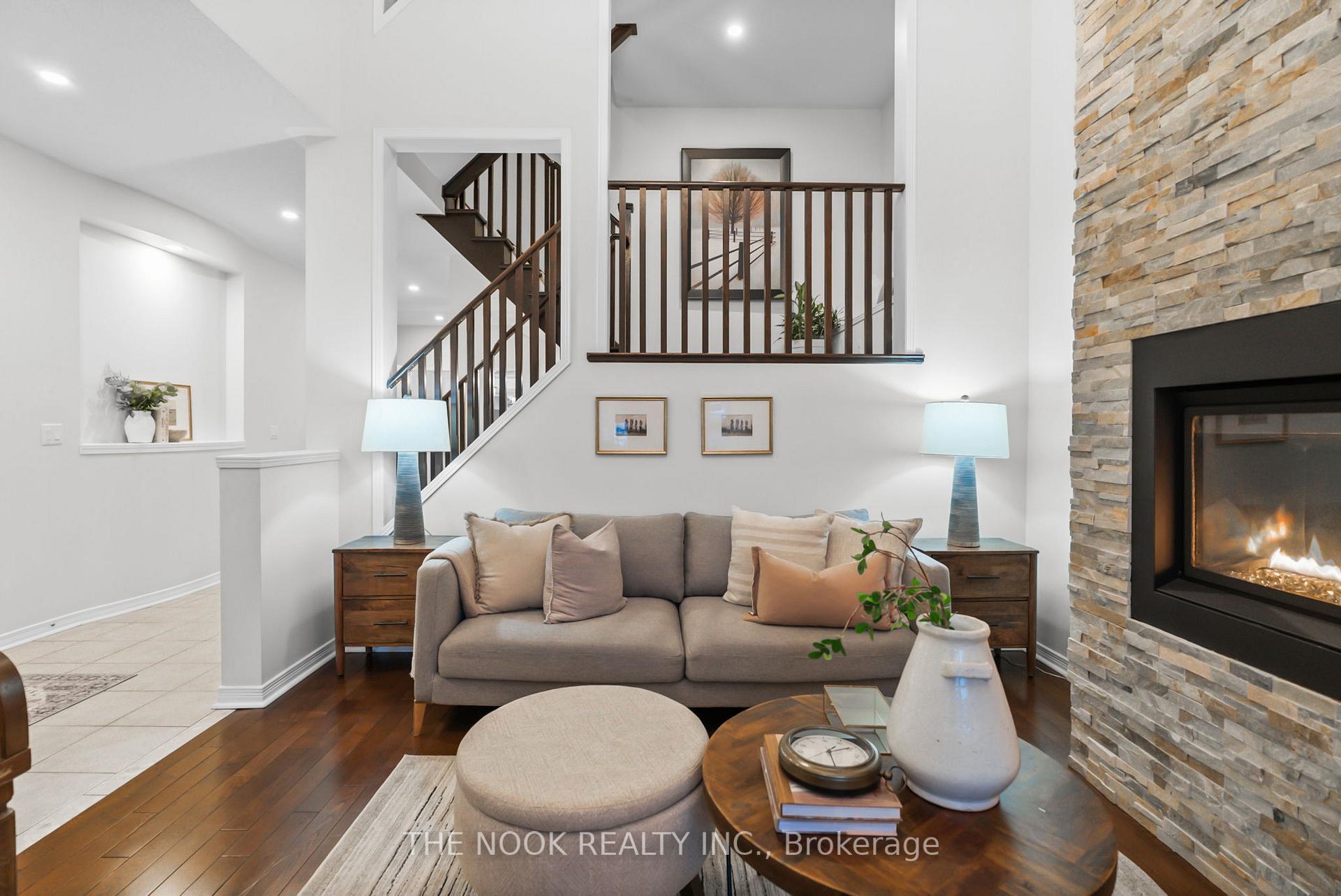 Photo 5 of 39 Colville Avenue, Clarington, Bowmanville — HOMEH