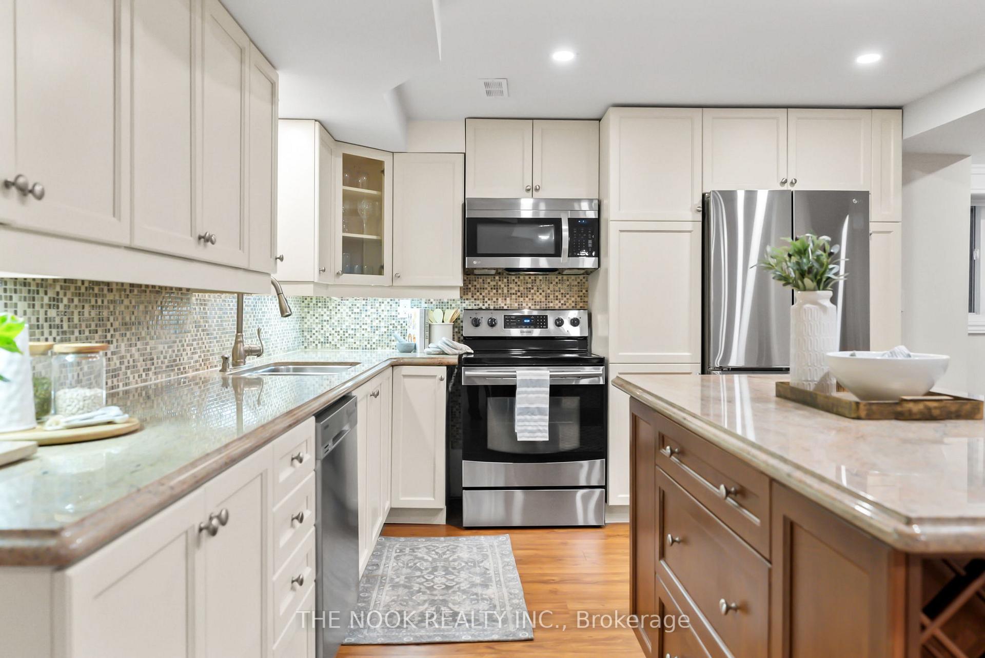 Photo 30 of 39 Colville Avenue, Clarington, Bowmanville — HOMEH