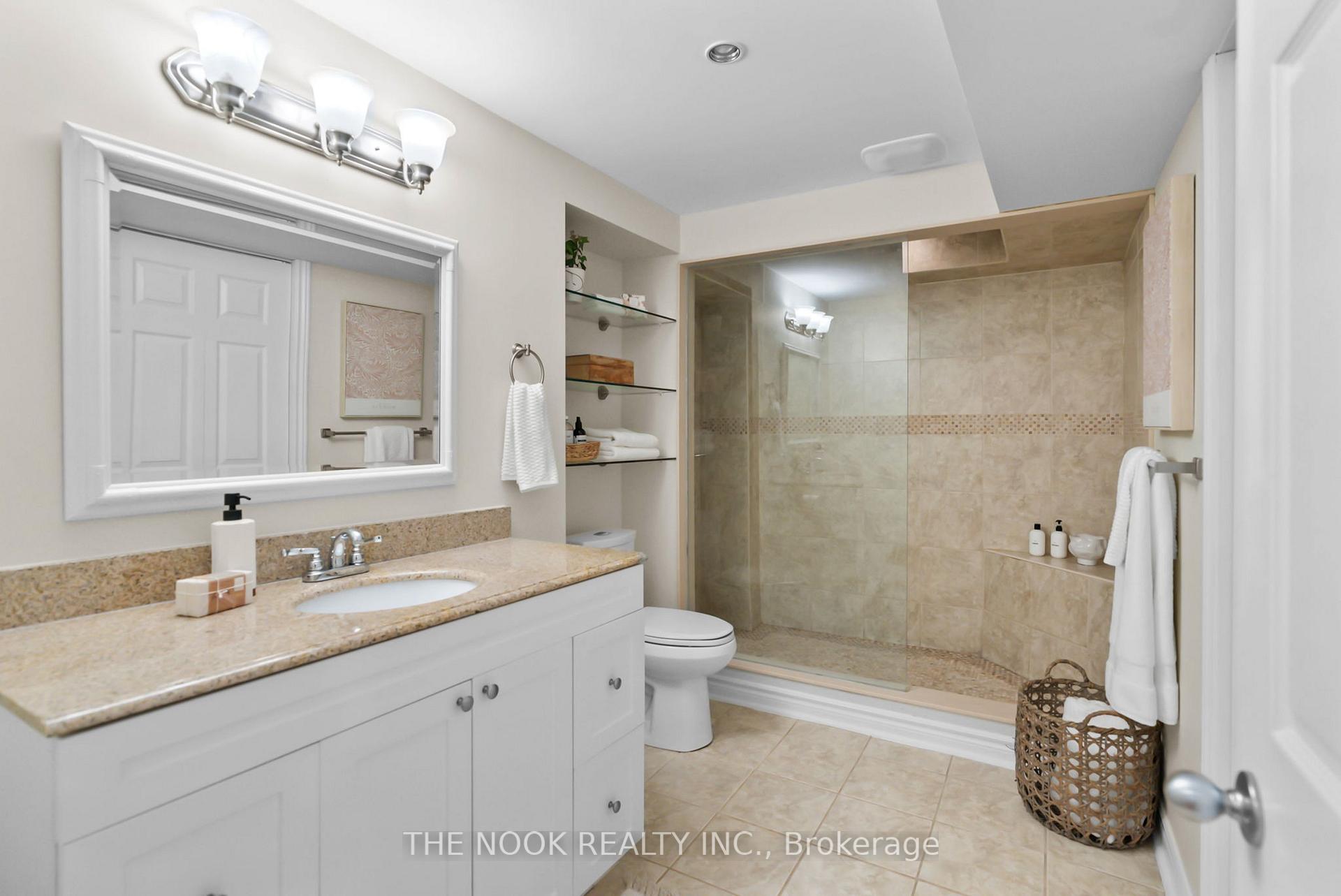 Photo 32 of 39 Colville Avenue, Clarington, Bowmanville — HOMEH