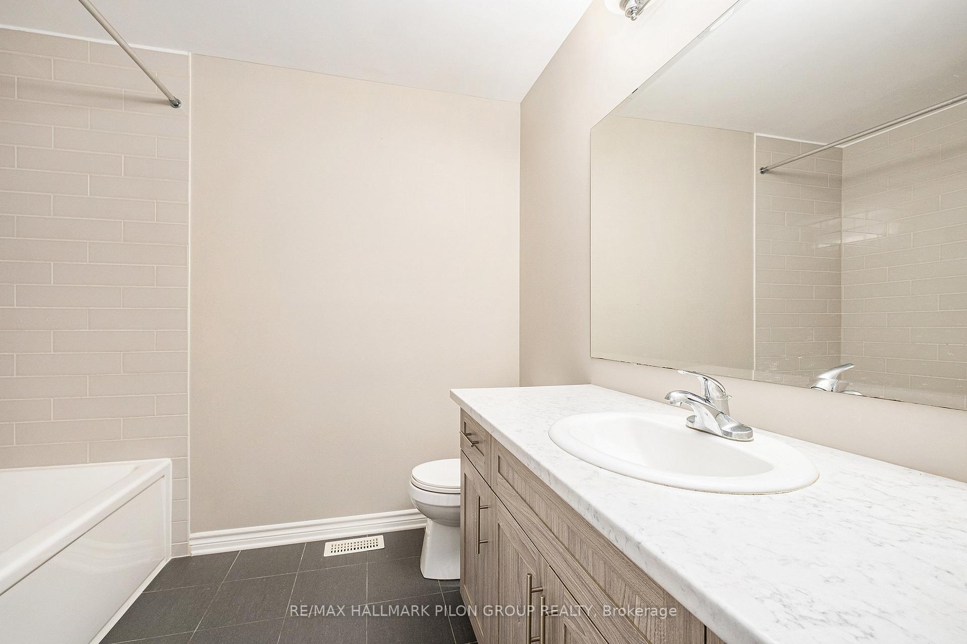 Photo 15 of 262 Brambling Way, Ottawa, Barrhaven - Half Moon Bay — HOMEH