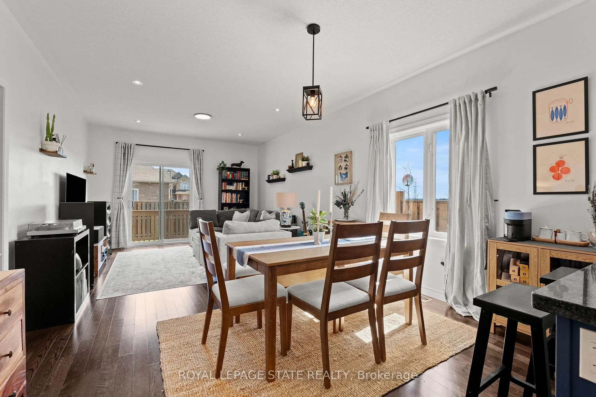 Photo 16 of 35 Islandview Way, Hamilton, Winona Park — HOMEH