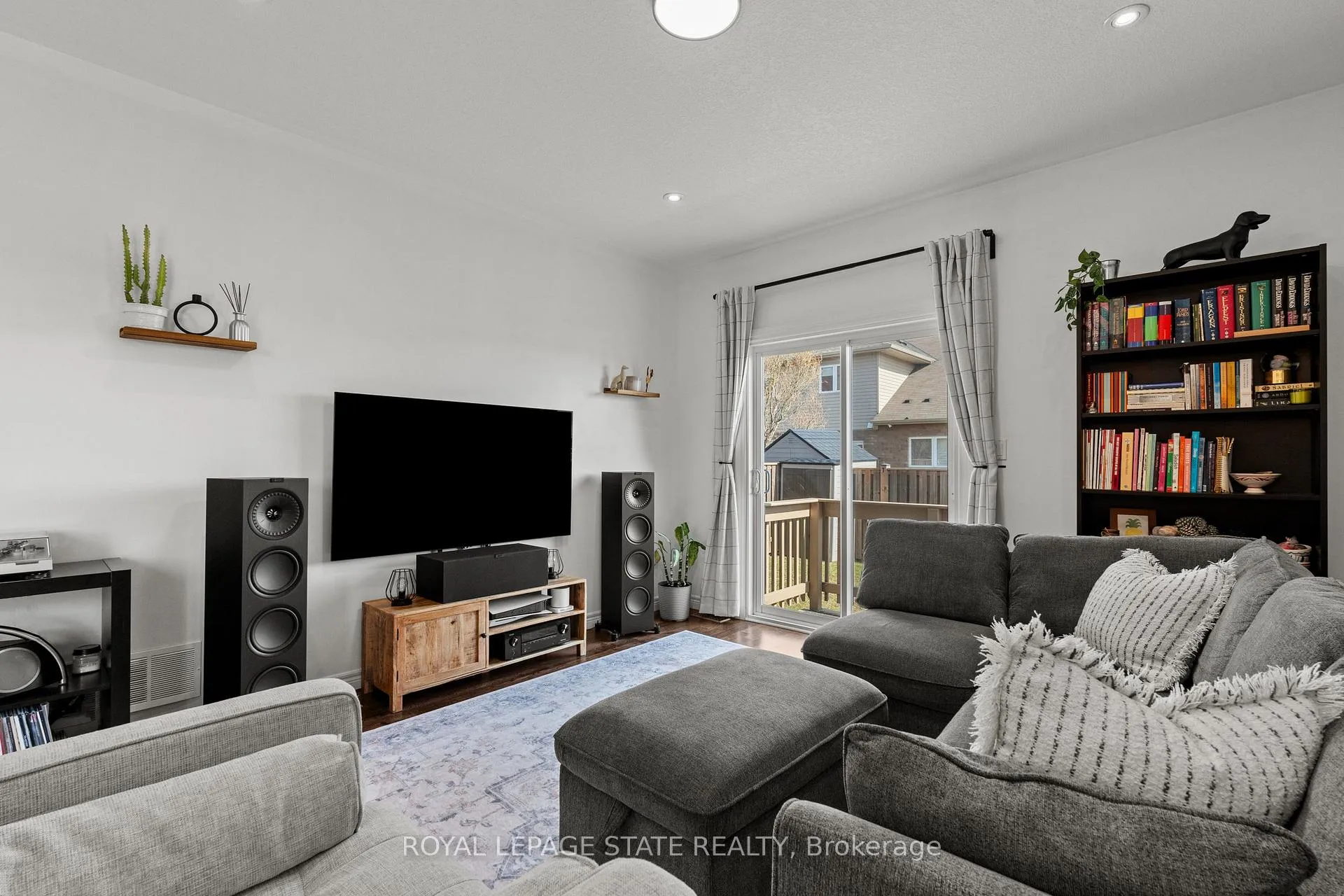 Photo 21 of 35 Islandview Way, Hamilton, Winona Park — HOMEH