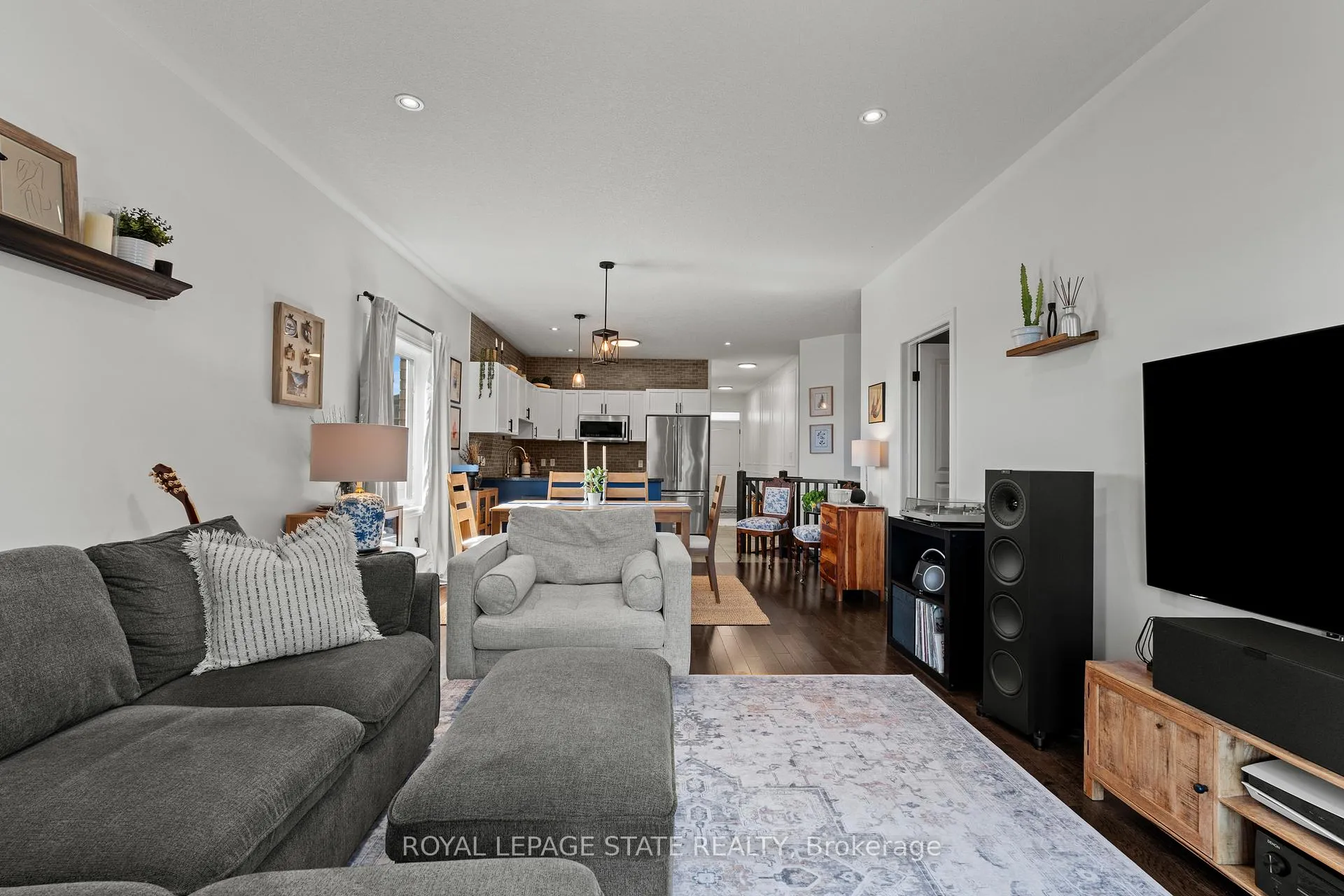 Photo 23 of 35 Islandview Way, Hamilton, Winona Park — HOMEH