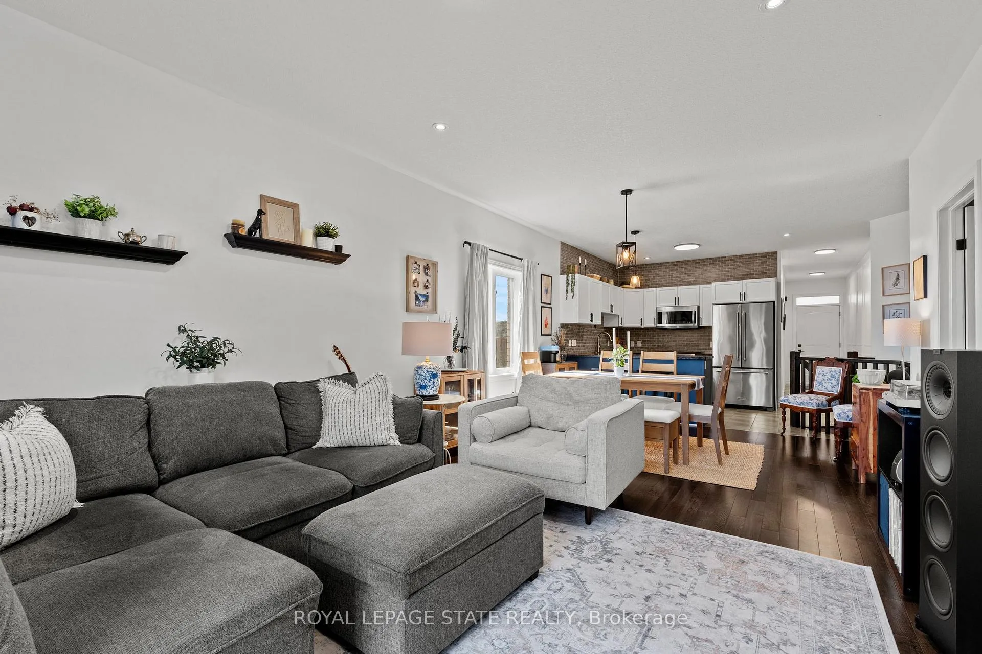 Photo 24 of 35 Islandview Way, Hamilton, Winona Park — HOMEH