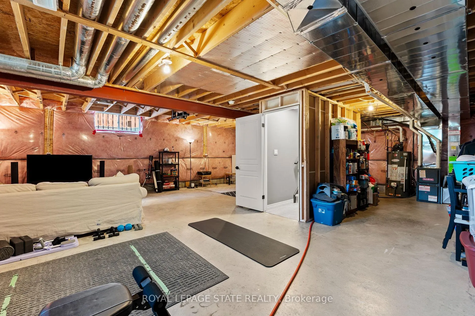Photo 37 of 35 Islandview Way, Hamilton, Winona Park — HOMEH