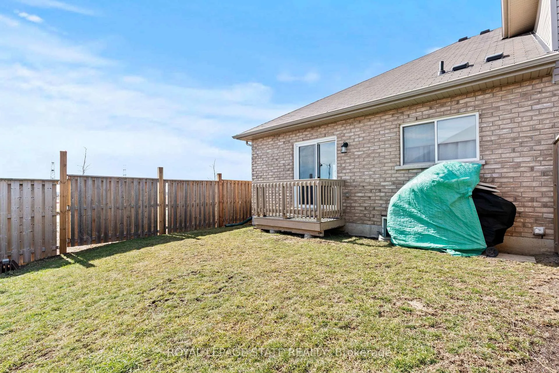Photo 41 of 35 Islandview Way, Hamilton, Winona Park — HOMEH