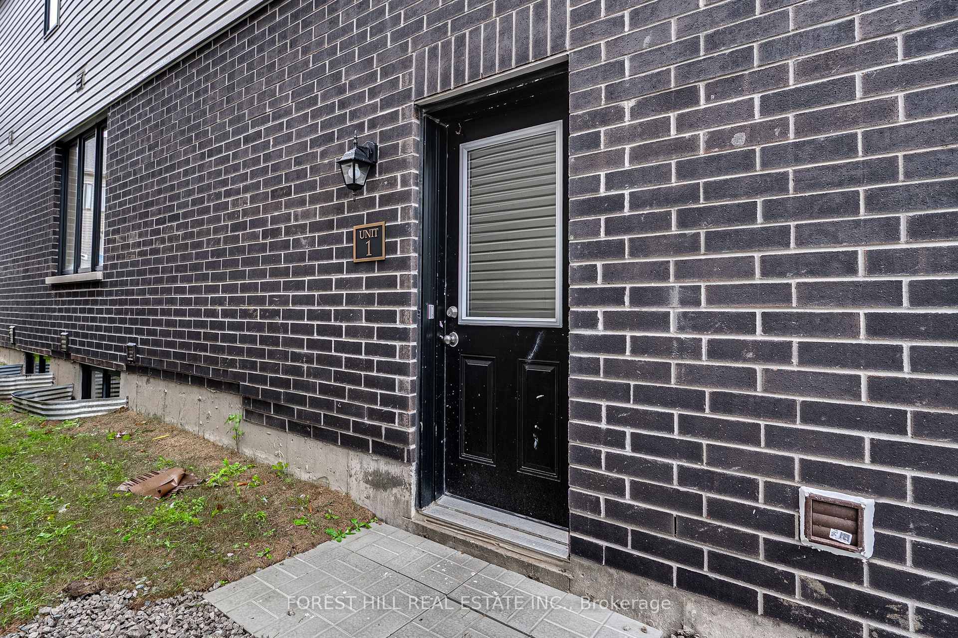 Photo 2 of Unit Bsmnt, 146 Nottigham Road, Barrie, Rural Barrie Southeast — HOMEH