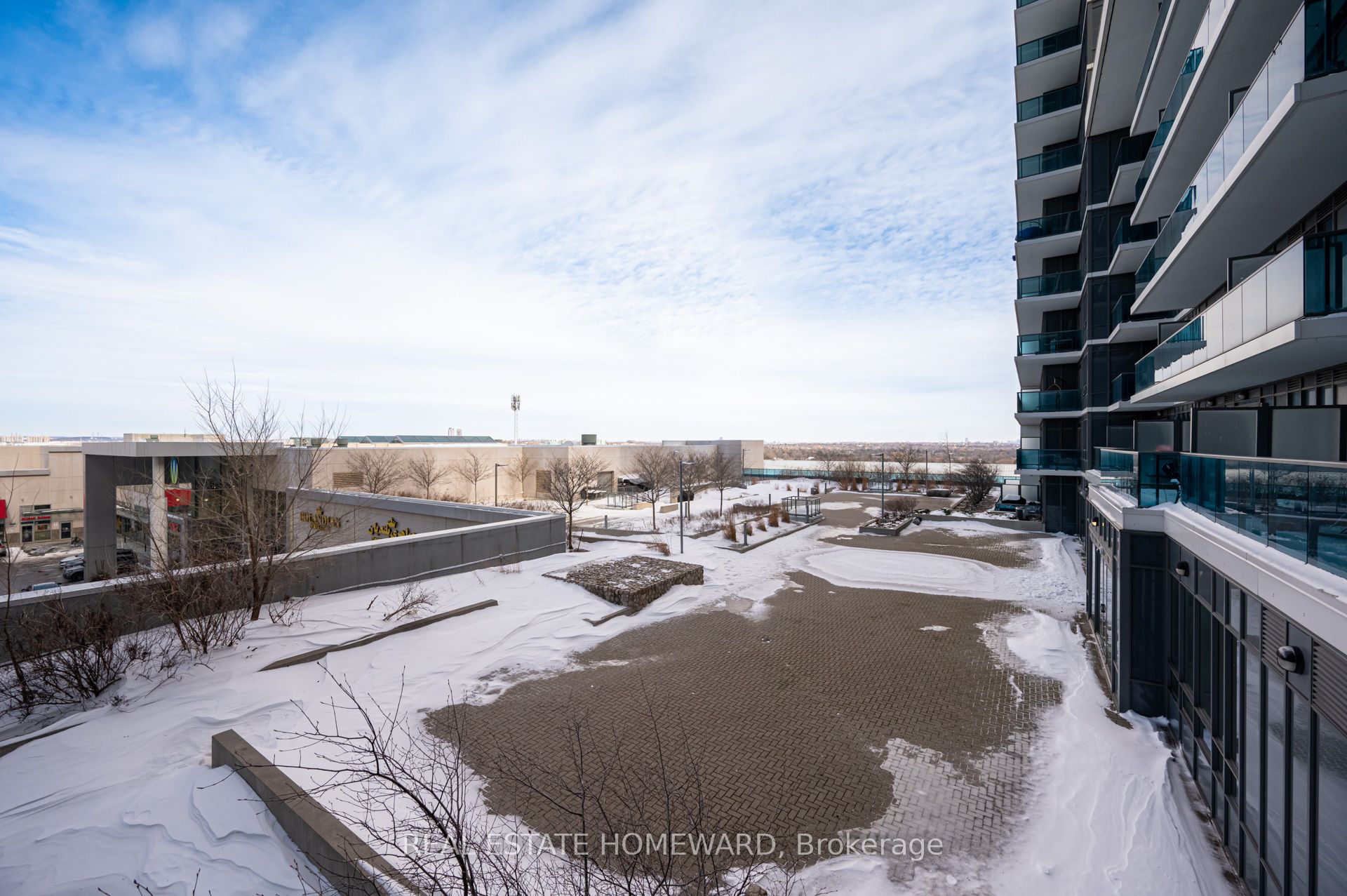 Photo 60 of Unit 402, 7165 Yonge Street, Markham, Thornhill — HOMEH
