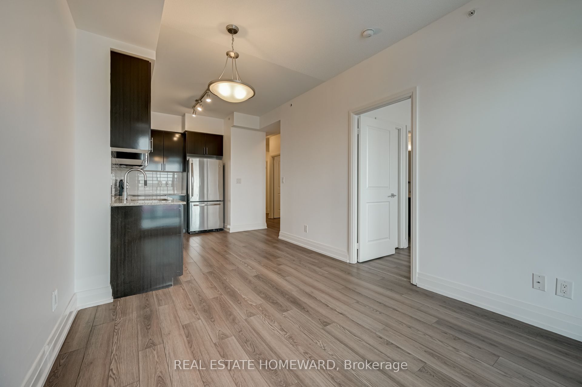 Photo 46 of Unit 402, 7165 Yonge Street, Markham, Thornhill — HOMEH