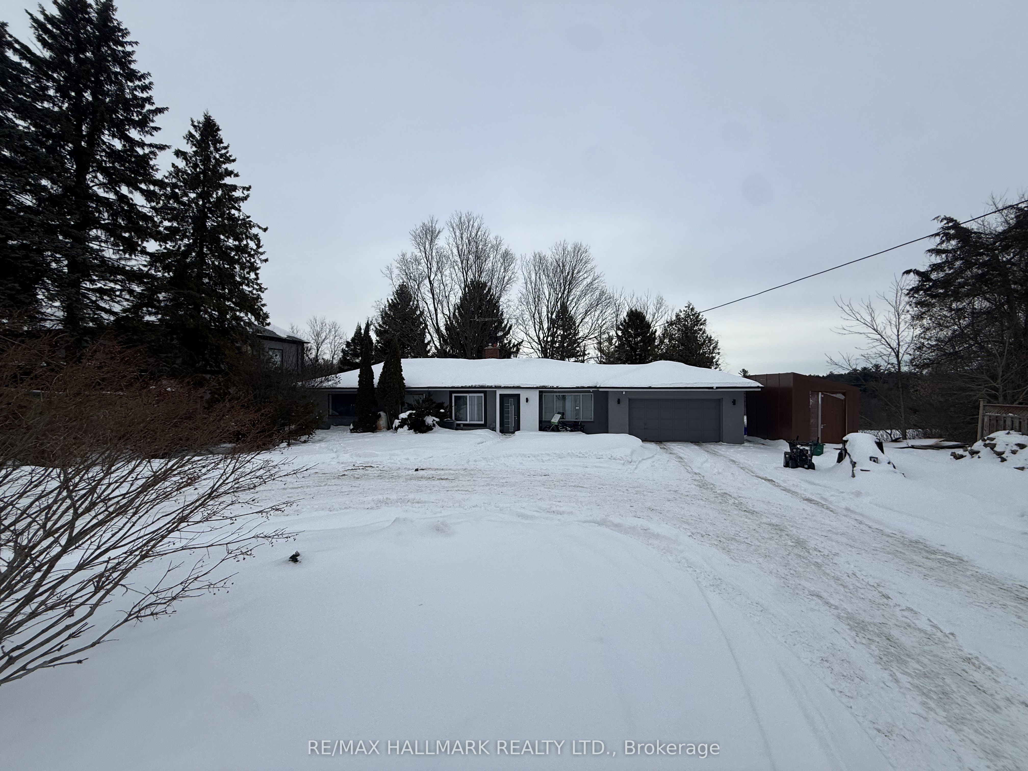 Photo 2 of Unit Main Floor, 13305 Jane Street, King, King City — HOMEH