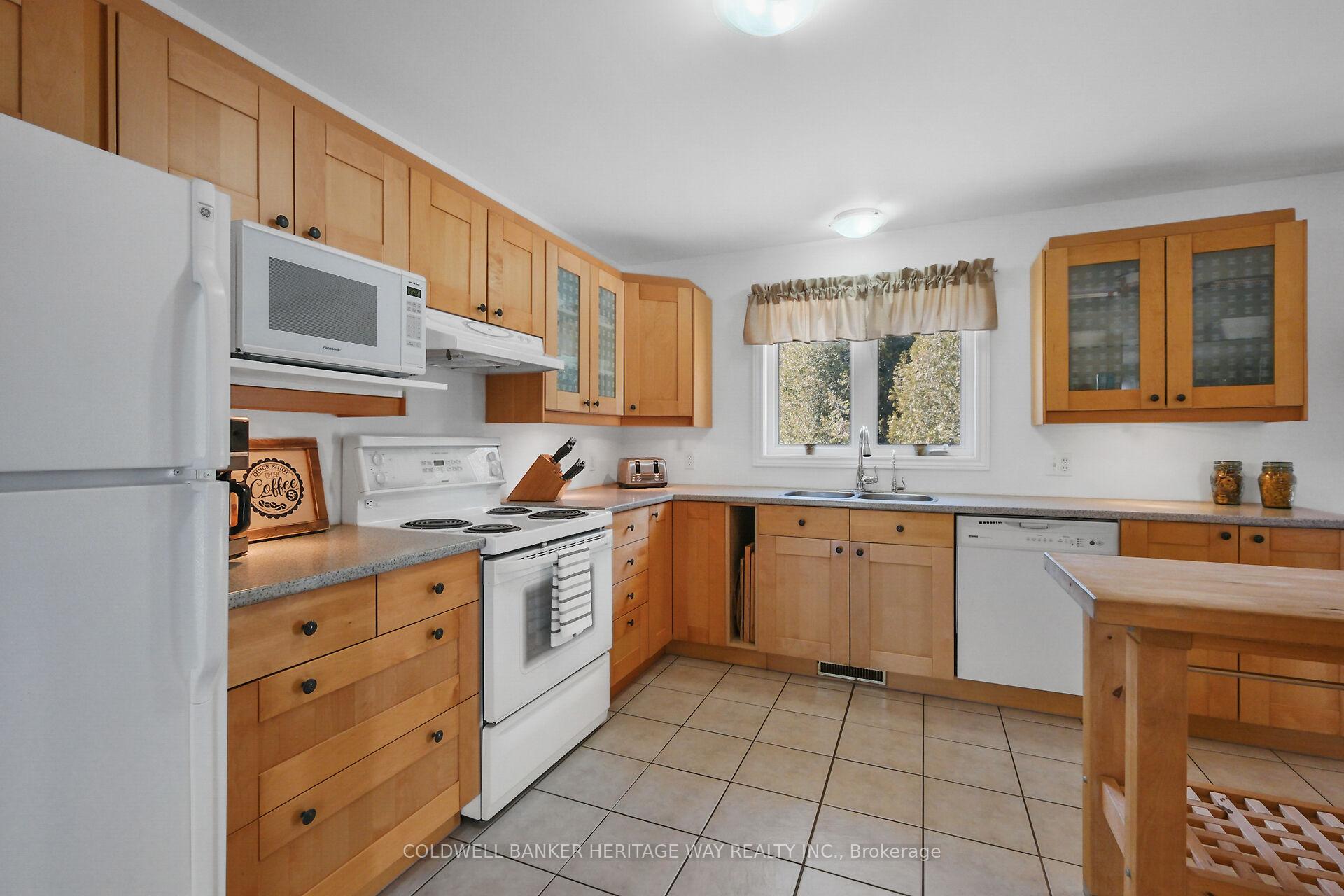 Photo 8 of 153 Windmill Crescent, Beckwith, Beckwith Twp — HOMEH