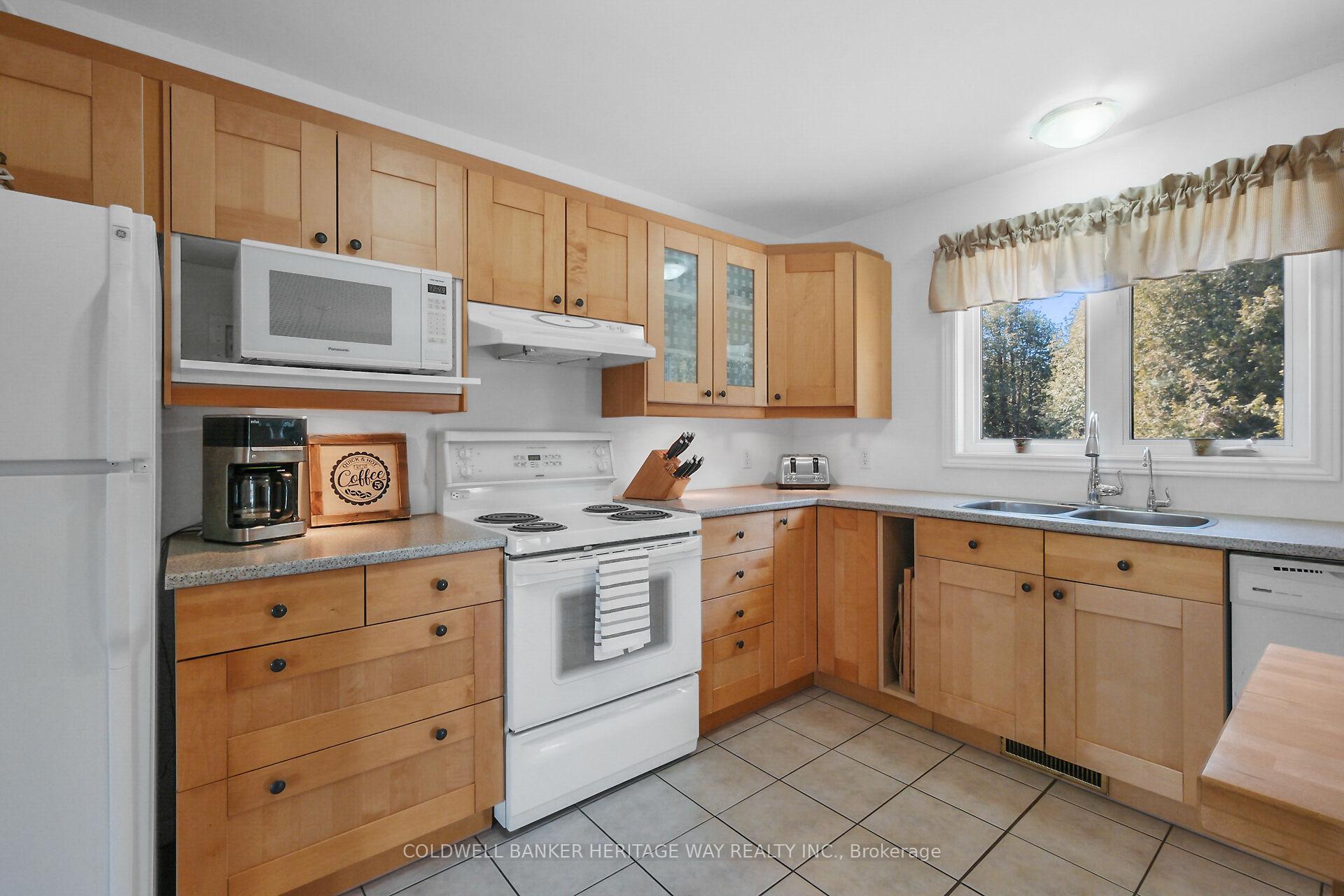 Photo 7 of 153 Windmill Crescent, Beckwith, Beckwith Twp — HOMEH