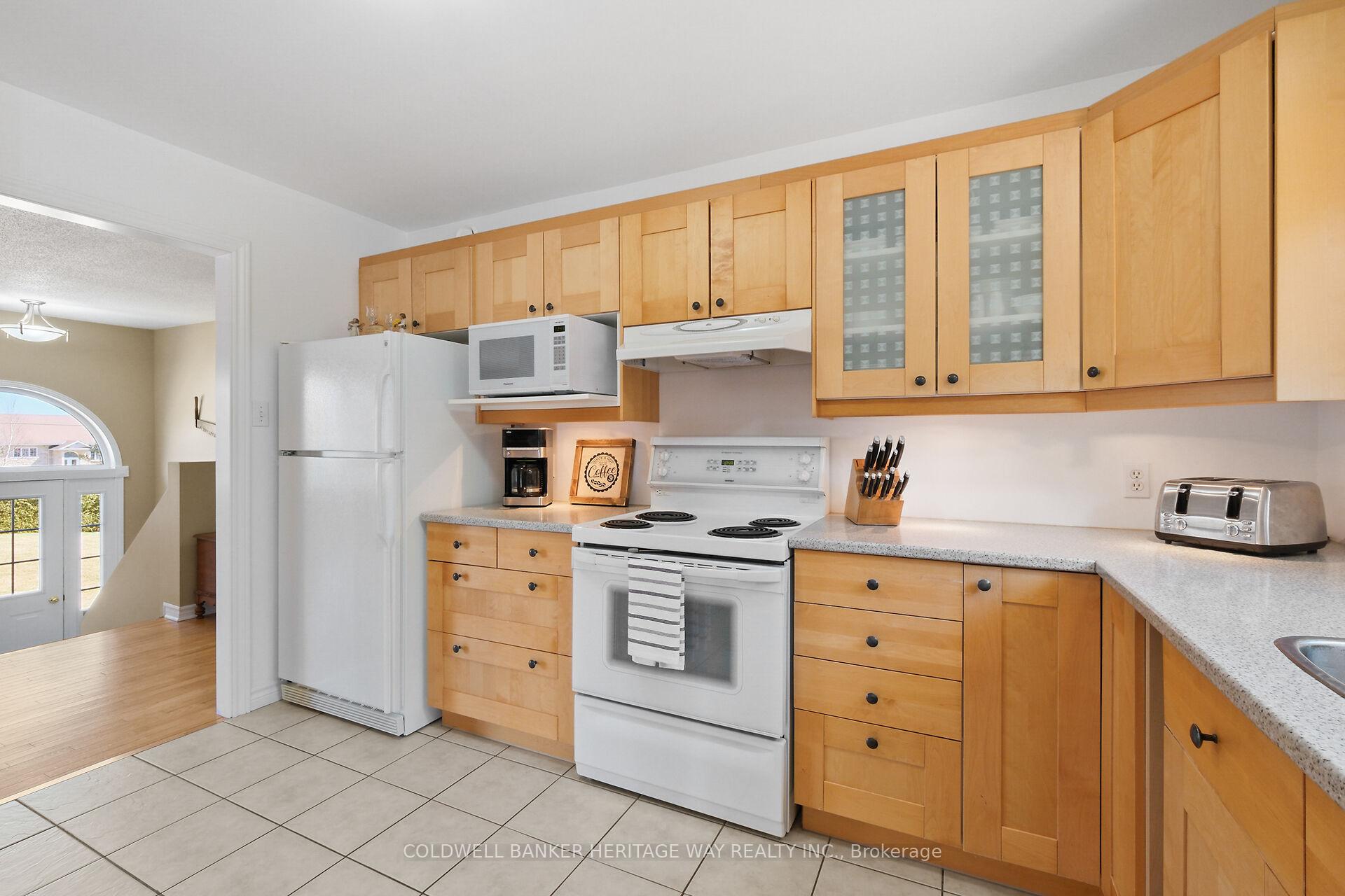 Photo 9 of 153 Windmill Crescent, Beckwith, Beckwith Twp — HOMEH