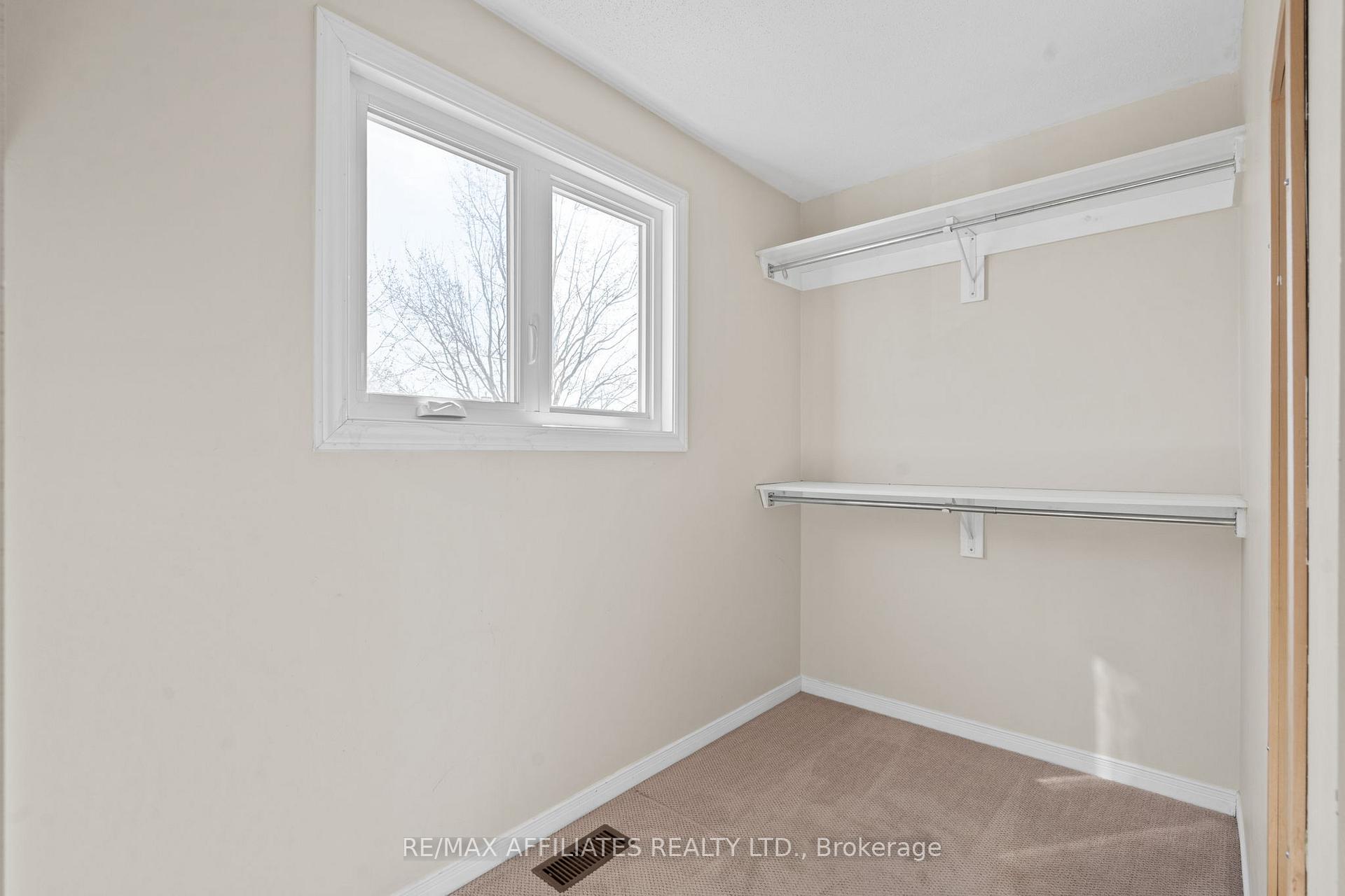 Photo 13 of 49 Markland Crescent, Ottawa, Barrhaven East — HOMEH