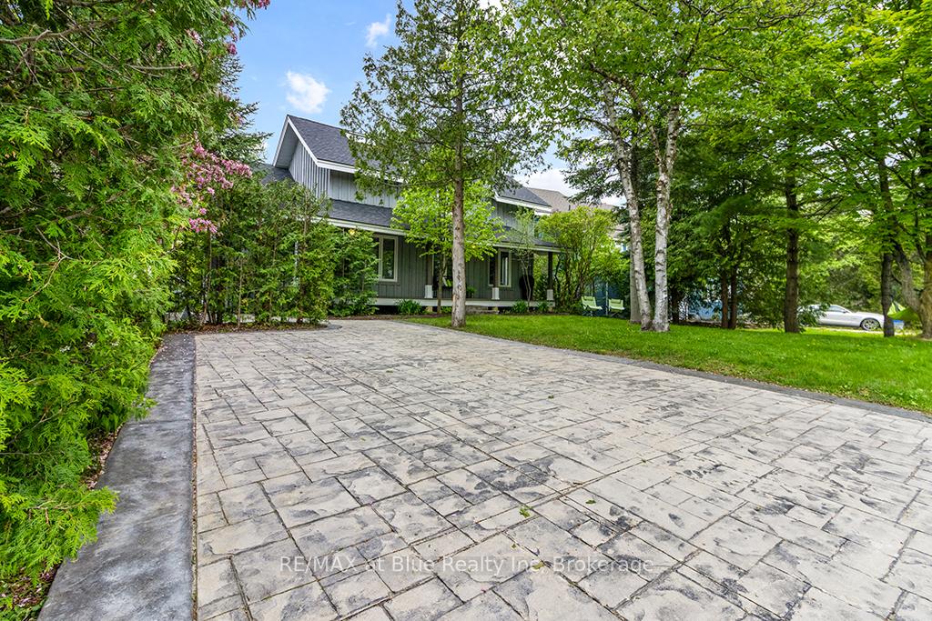 Photo 16 of 147 Carmichael Crescent, Blue Mountains — HOMEH