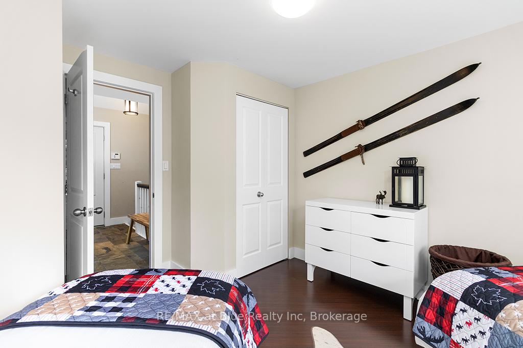 Photo 11 of 147 Carmichael Crescent, Blue Mountains — HOMEH