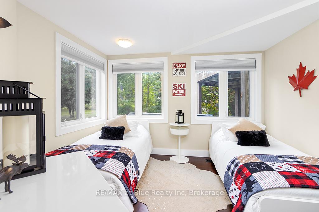 Photo 13 of 147 Carmichael Crescent, Blue Mountains — HOMEH