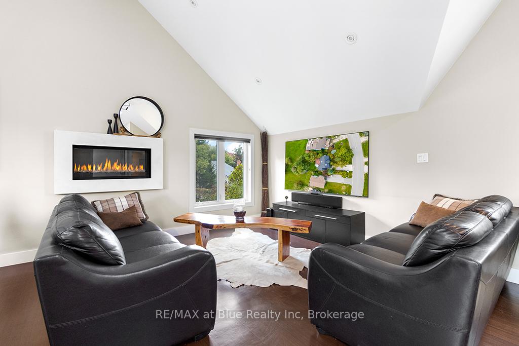 Photo 28 of 147 Carmichael Crescent, Blue Mountains — HOMEH