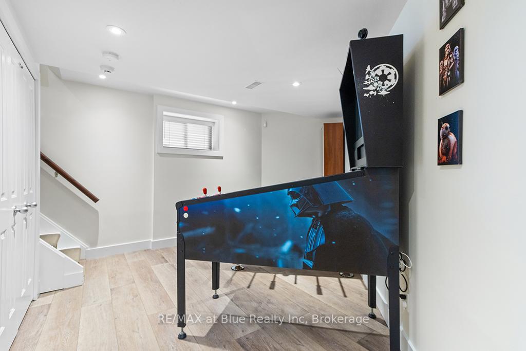 Photo 34 of 147 Carmichael Crescent, Blue Mountains — HOMEH