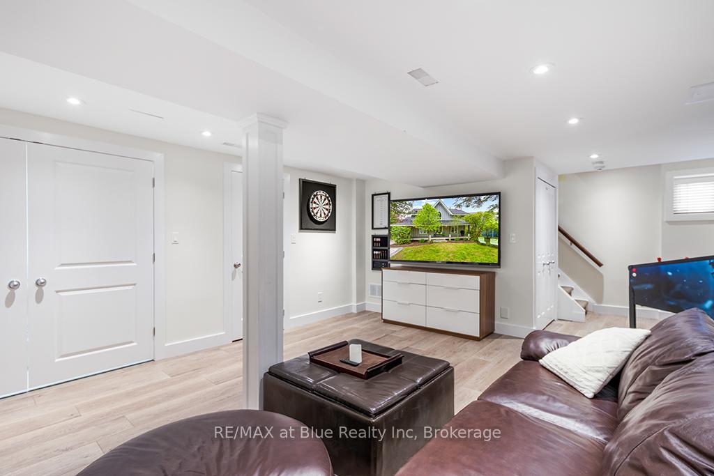 Photo 36 of 147 Carmichael Crescent, Blue Mountains — HOMEH
