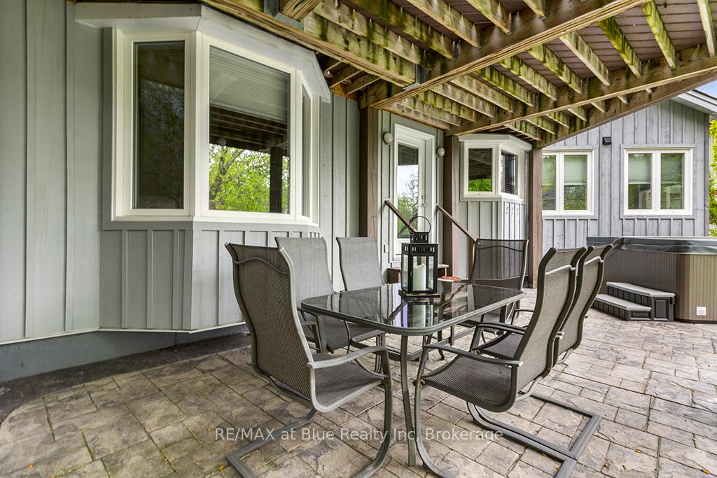 Photo 40 of 147 Carmichael Crescent, Blue Mountains — HOMEH