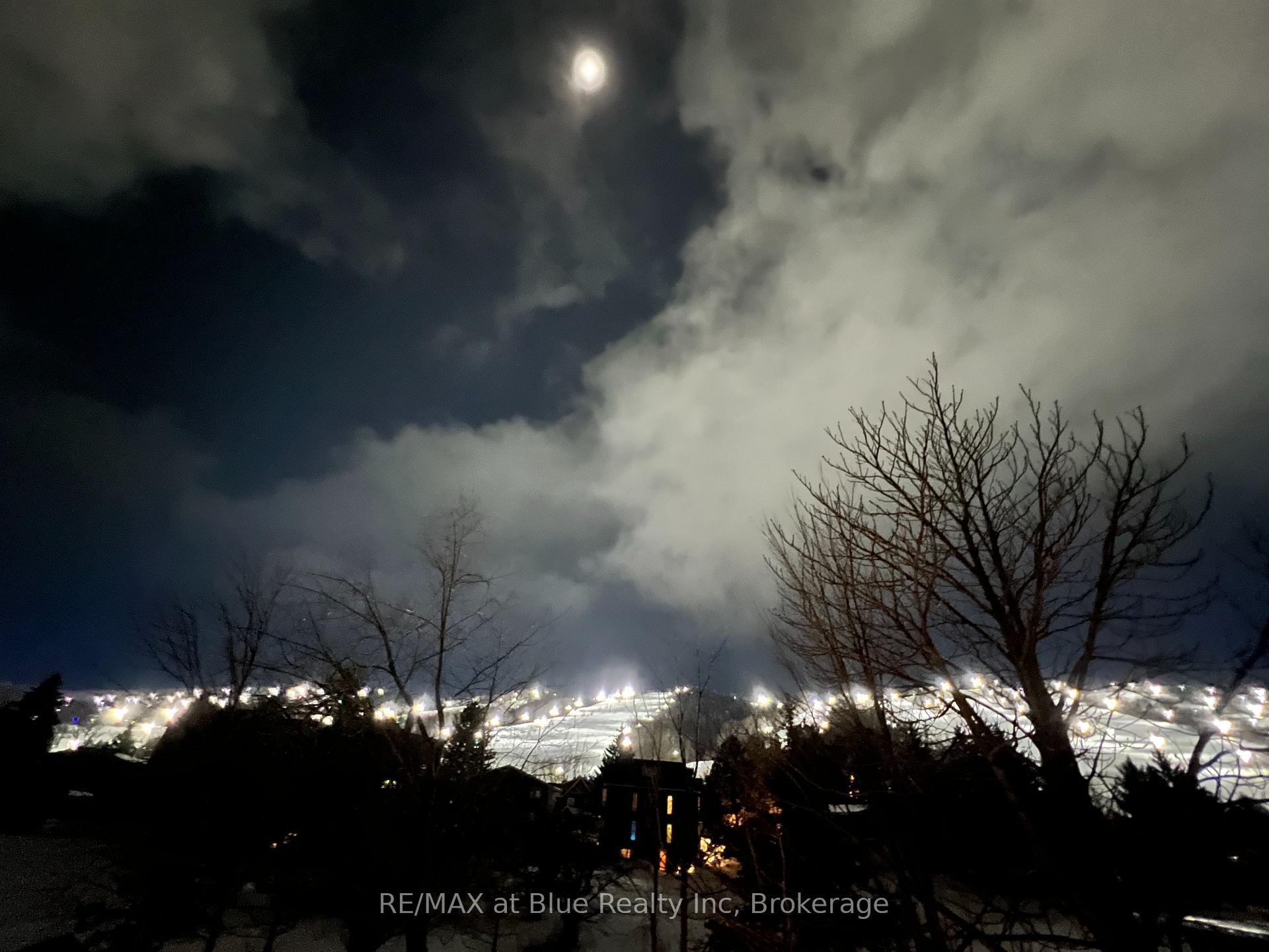 Photo 46 of 147 Carmichael Crescent, Blue Mountains — HOMEH