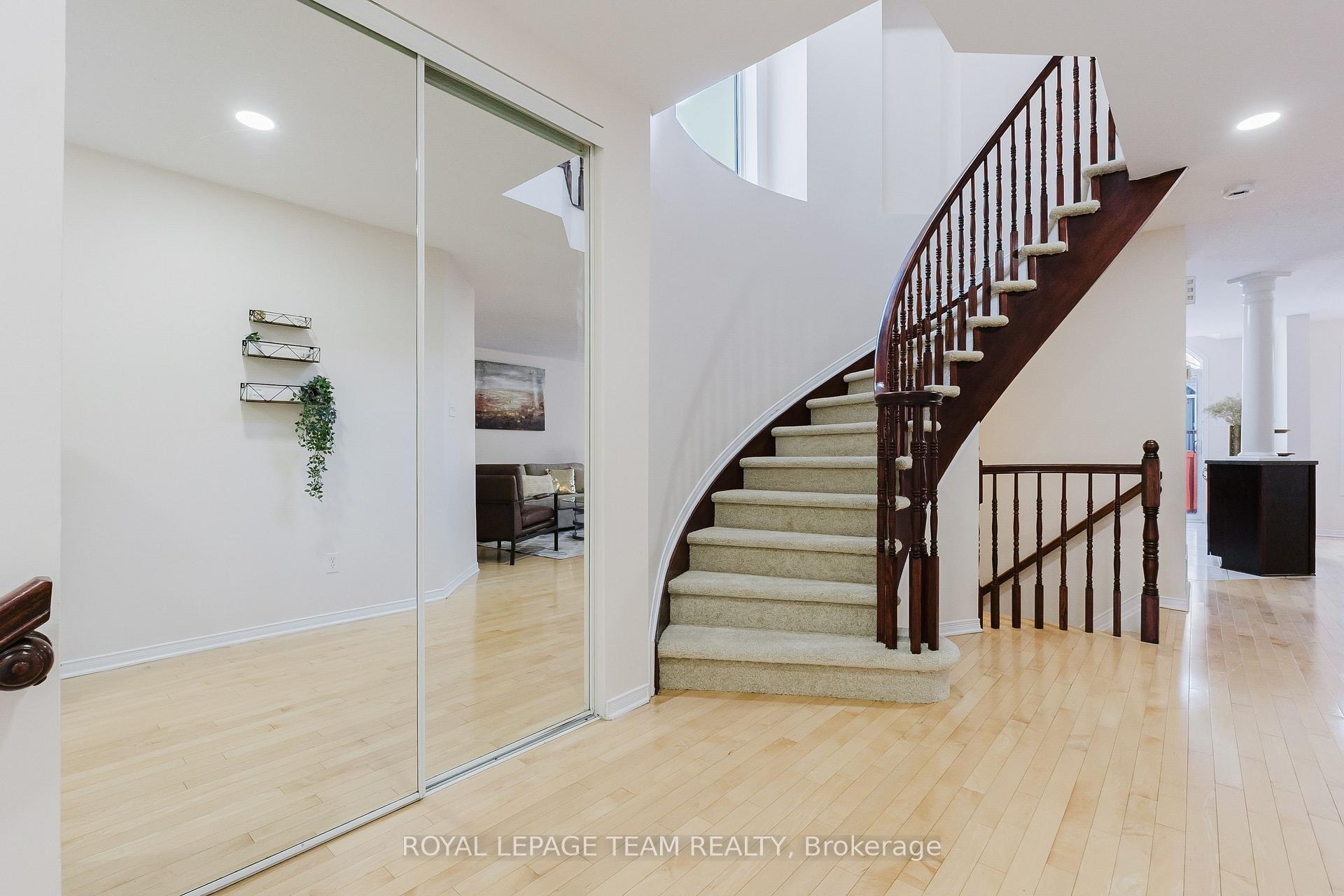 Photo 13 of 11 Villandry Street, Ottawa, Barrhaven East — HOMEH