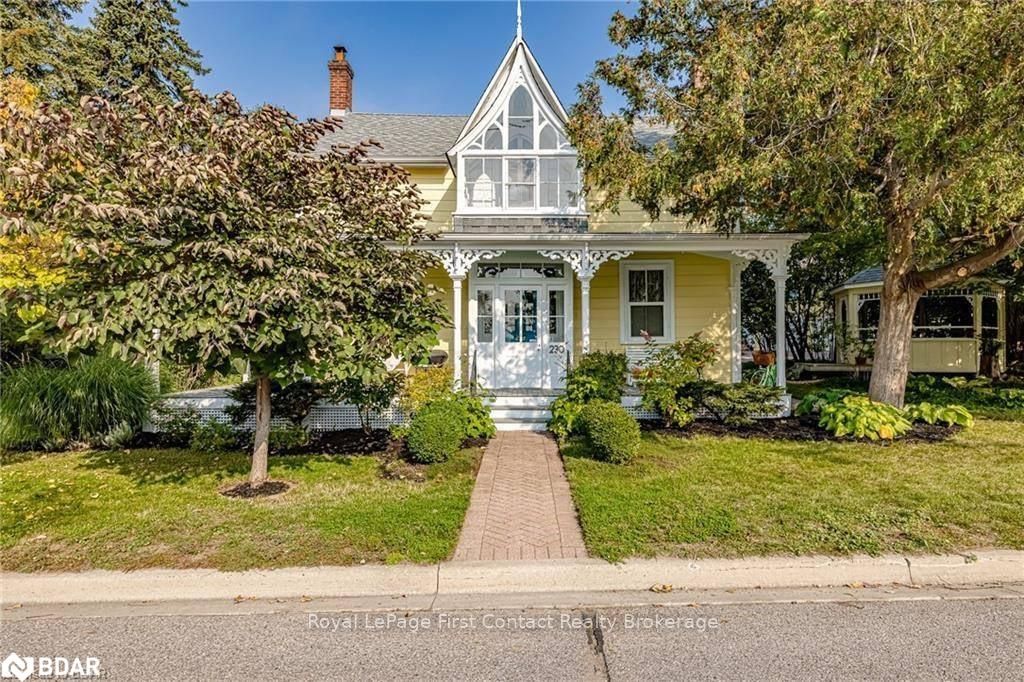 Photo 15 of 230 Kempenfelt Drive, Barrie, North Shore — HOMEH