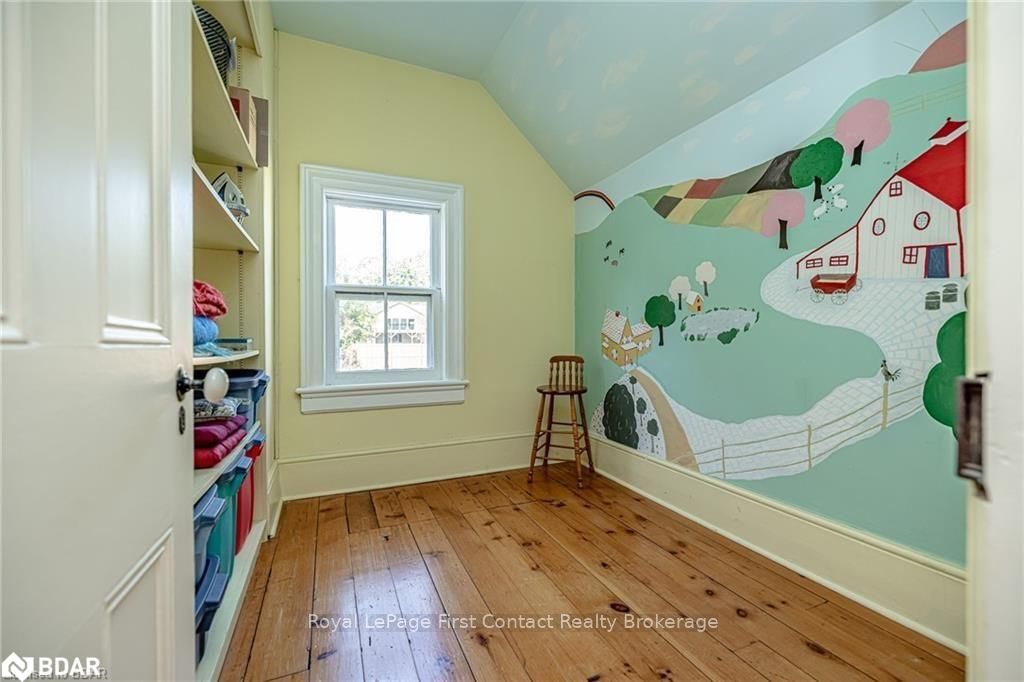 Photo 17 of 230 Kempenfelt Drive, Barrie, North Shore — HOMEH
