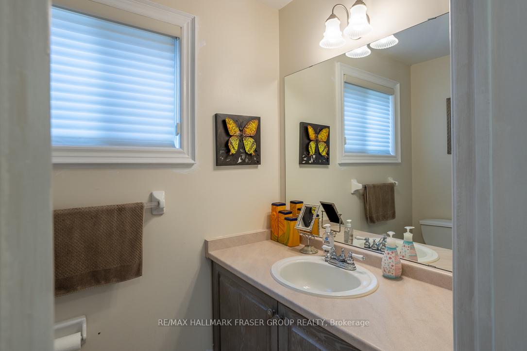 Photo 19 of 29 Hester Avenue, Ajax, Central West — HOMEH