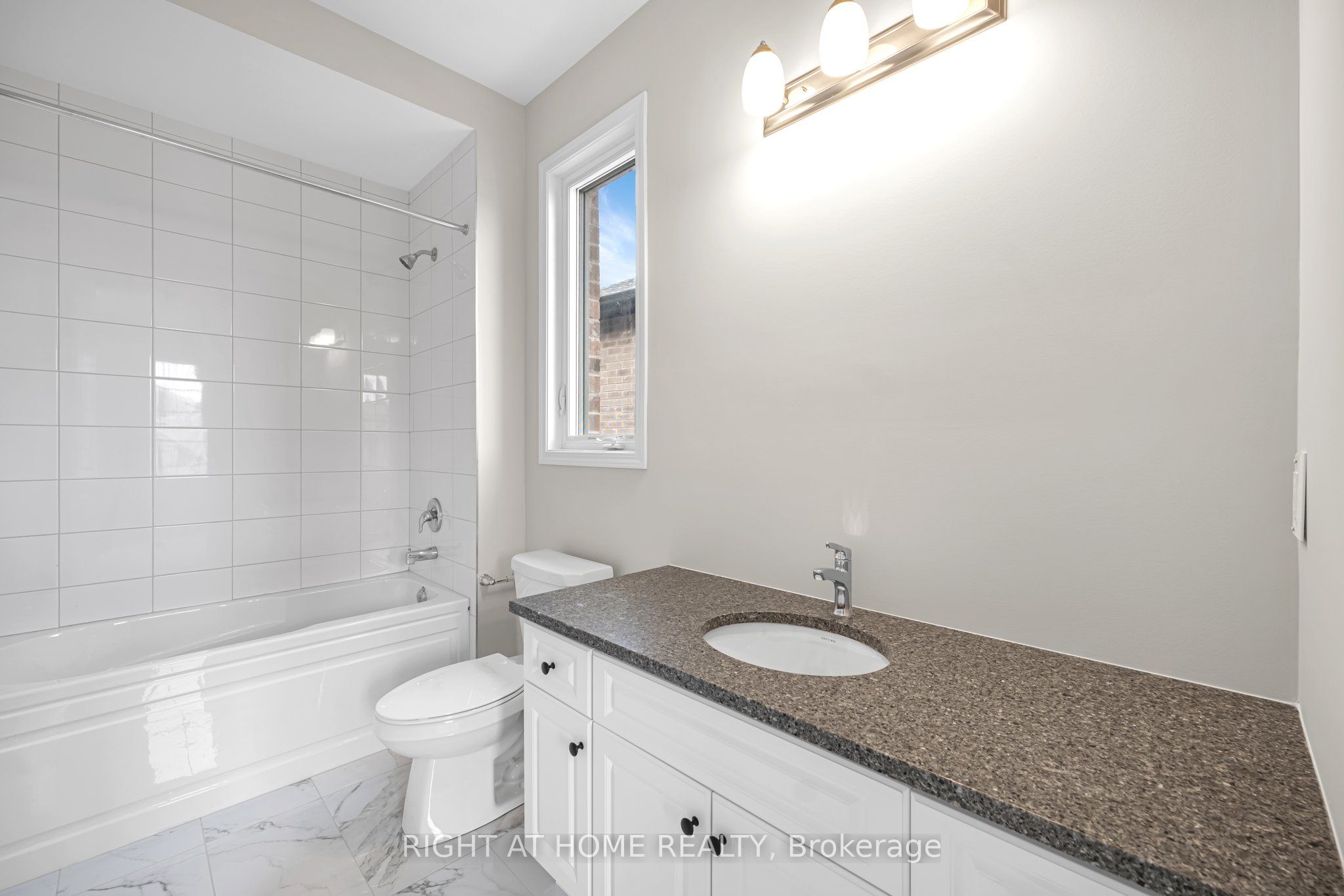 Photo 84 of 1267 Temperance Crescent, Milton, Bowes — HOMEH