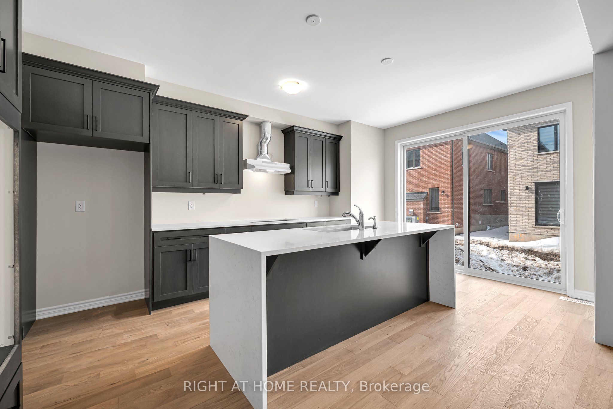 Photo 60 of 1267 Temperance Crescent, Milton, Bowes — HOMEH