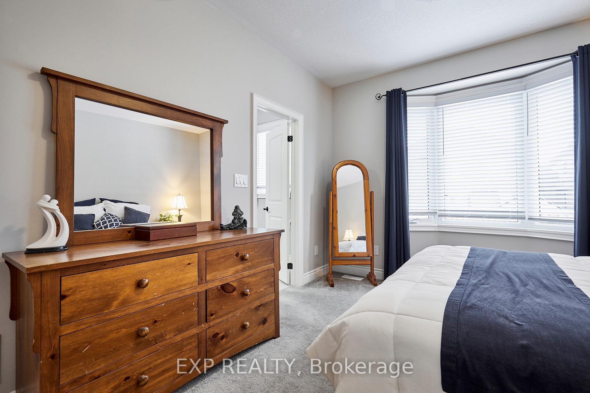 Photo 15 of 3 Bill Hutchinson Crescent, Clarington, Bowmanville — HOMEH