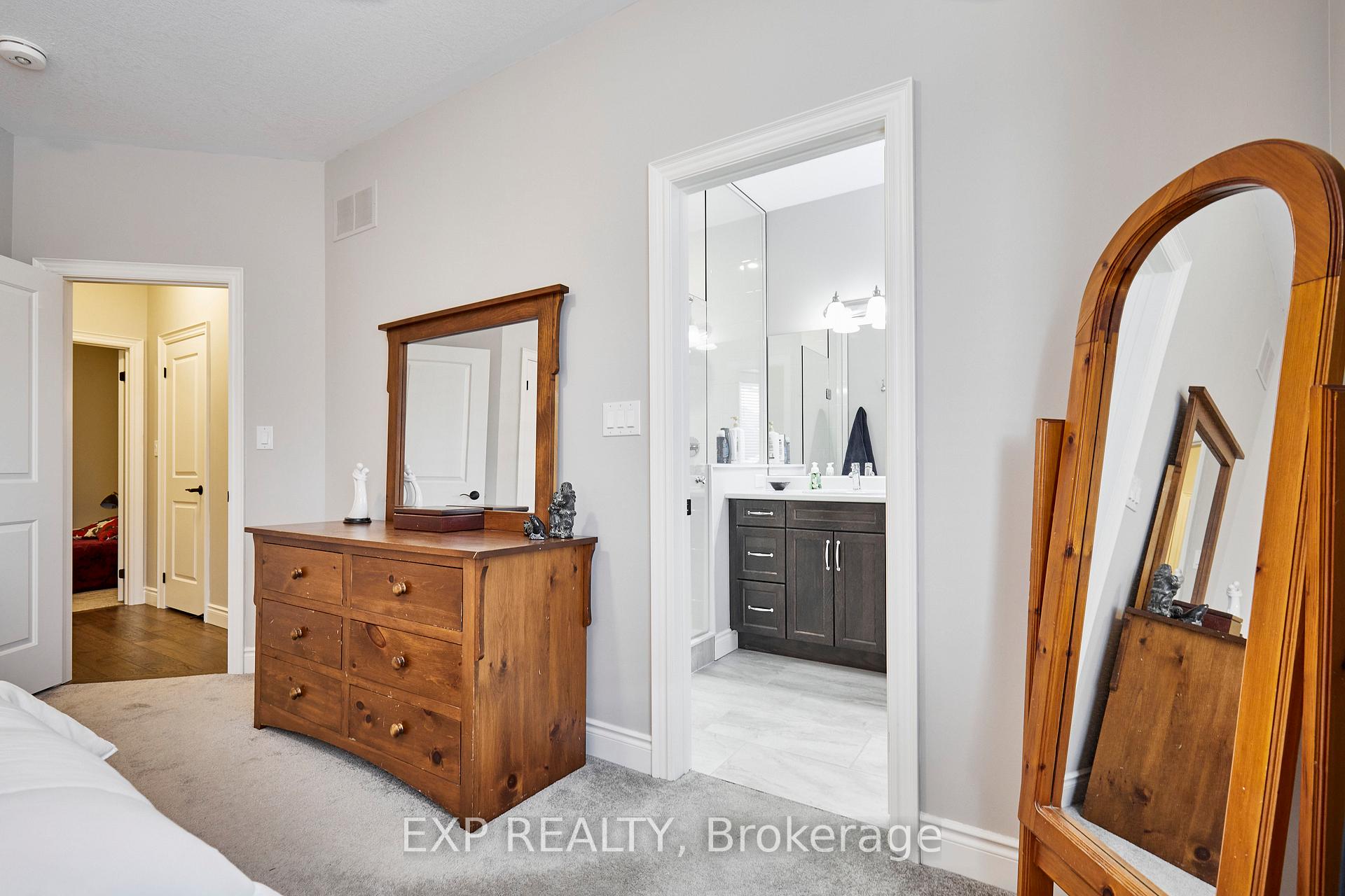 Photo 17 of 3 Bill Hutchinson Crescent, Clarington, Bowmanville — HOMEH