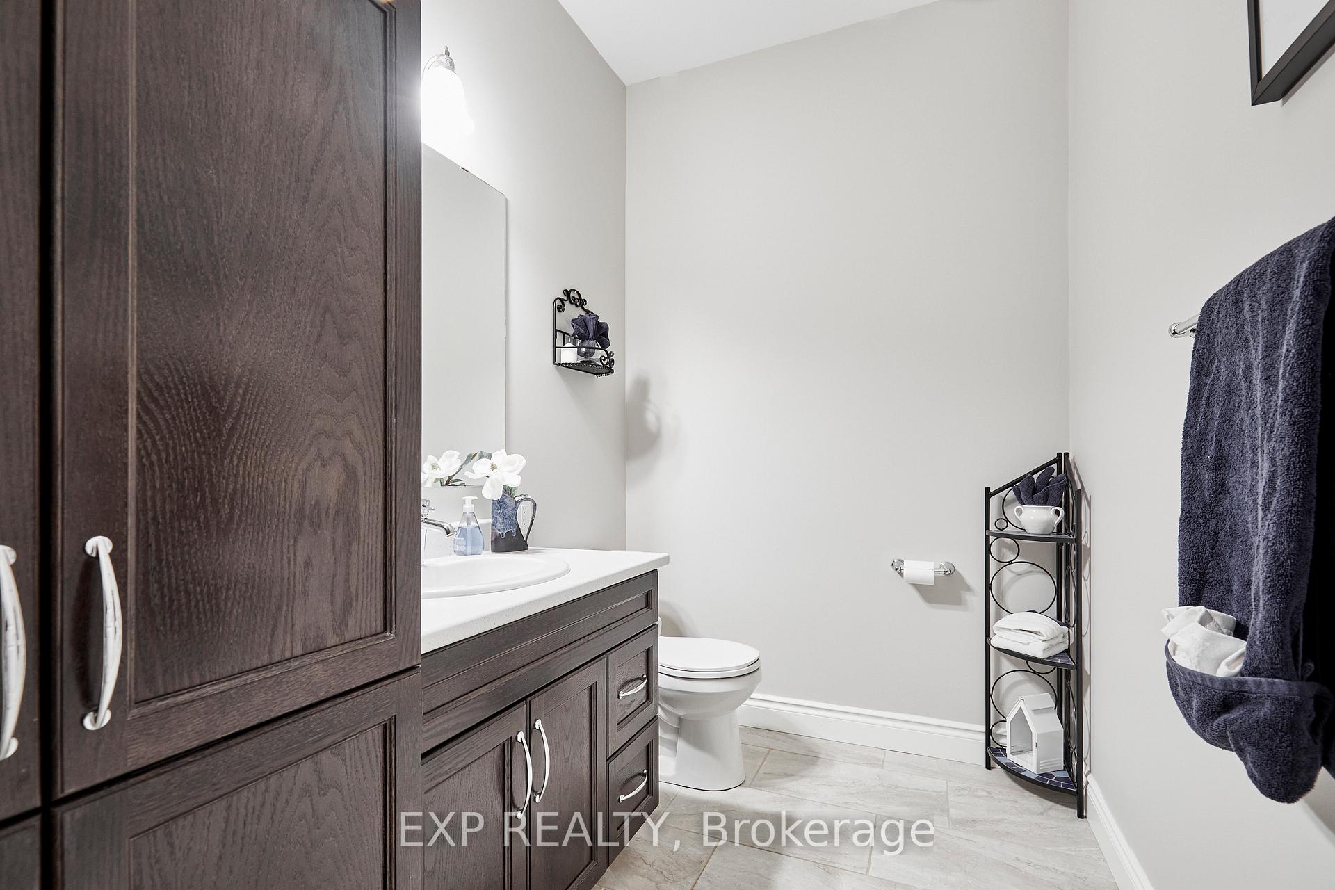 Photo 22 of 3 Bill Hutchinson Crescent, Clarington, Bowmanville — HOMEH