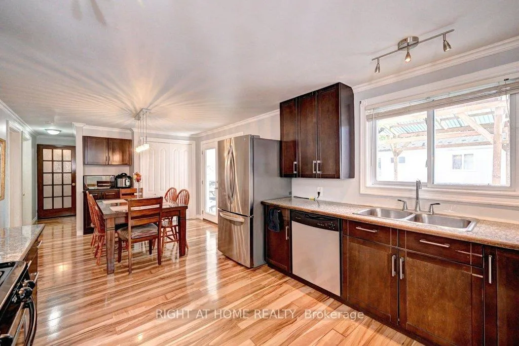 Photo 10 of 150 Millen Rd, Guelph, Victoria North — HOMEH
