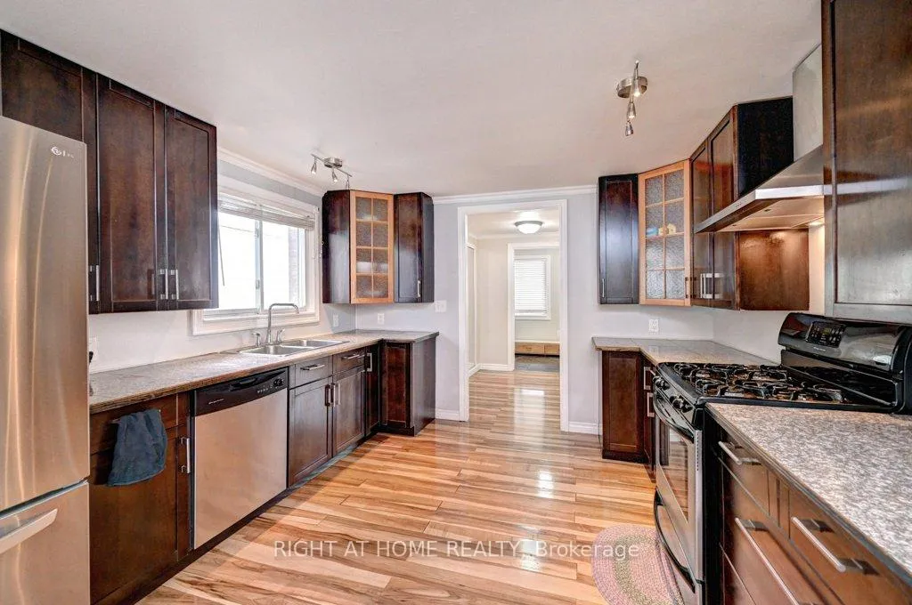Photo 11 of 150 Millen Rd, Guelph, Victoria North — HOMEH