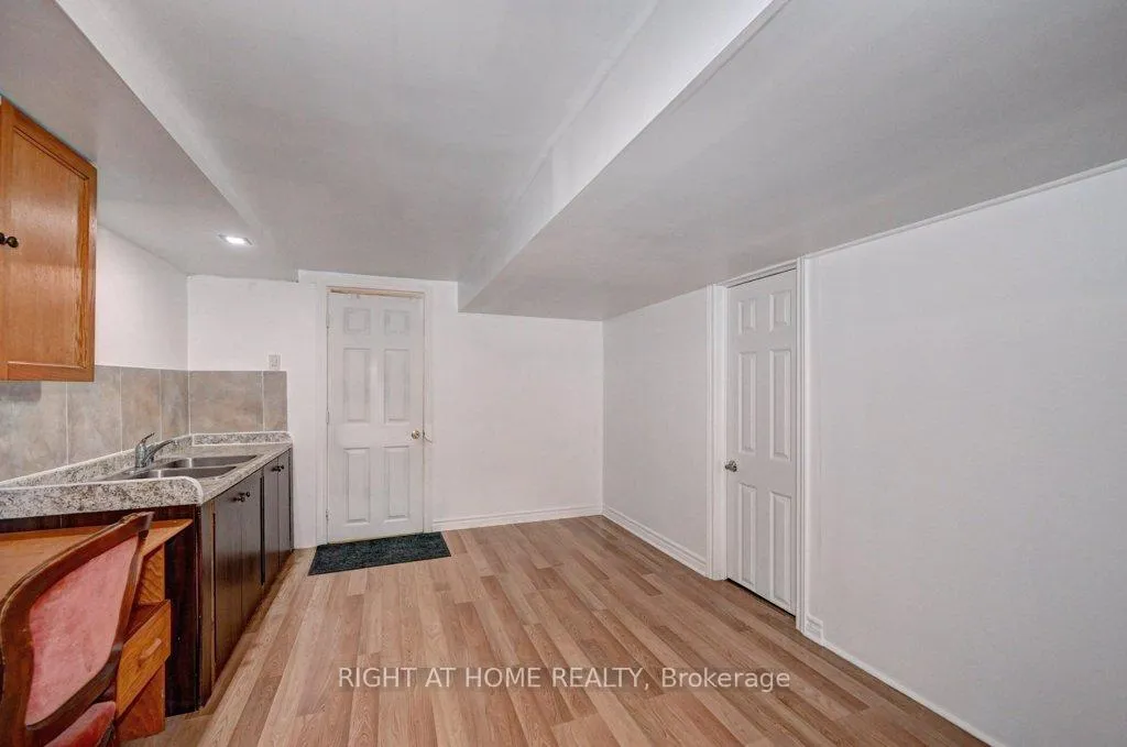 Photo 36 of 150 Millen Rd, Guelph, Victoria North — HOMEH