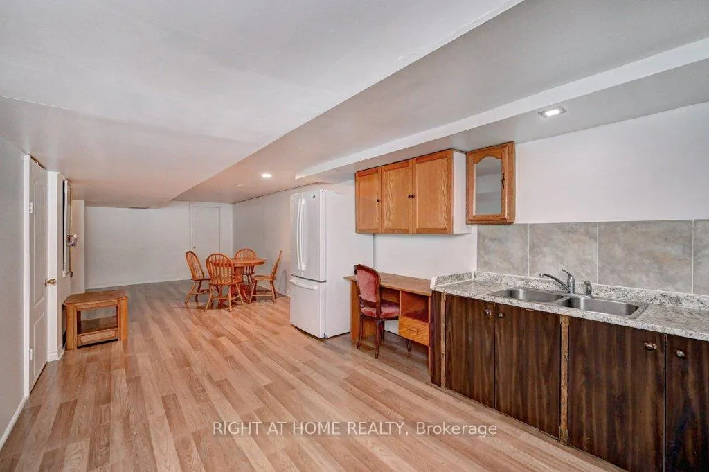 Photo 37 of 150 Millen Rd, Guelph, Victoria North — HOMEH