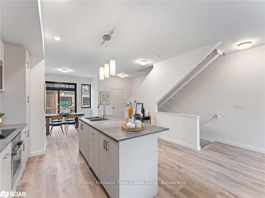 Photo 15 of 30 Rainwater Lane, Barrie, Holly — HOMEH