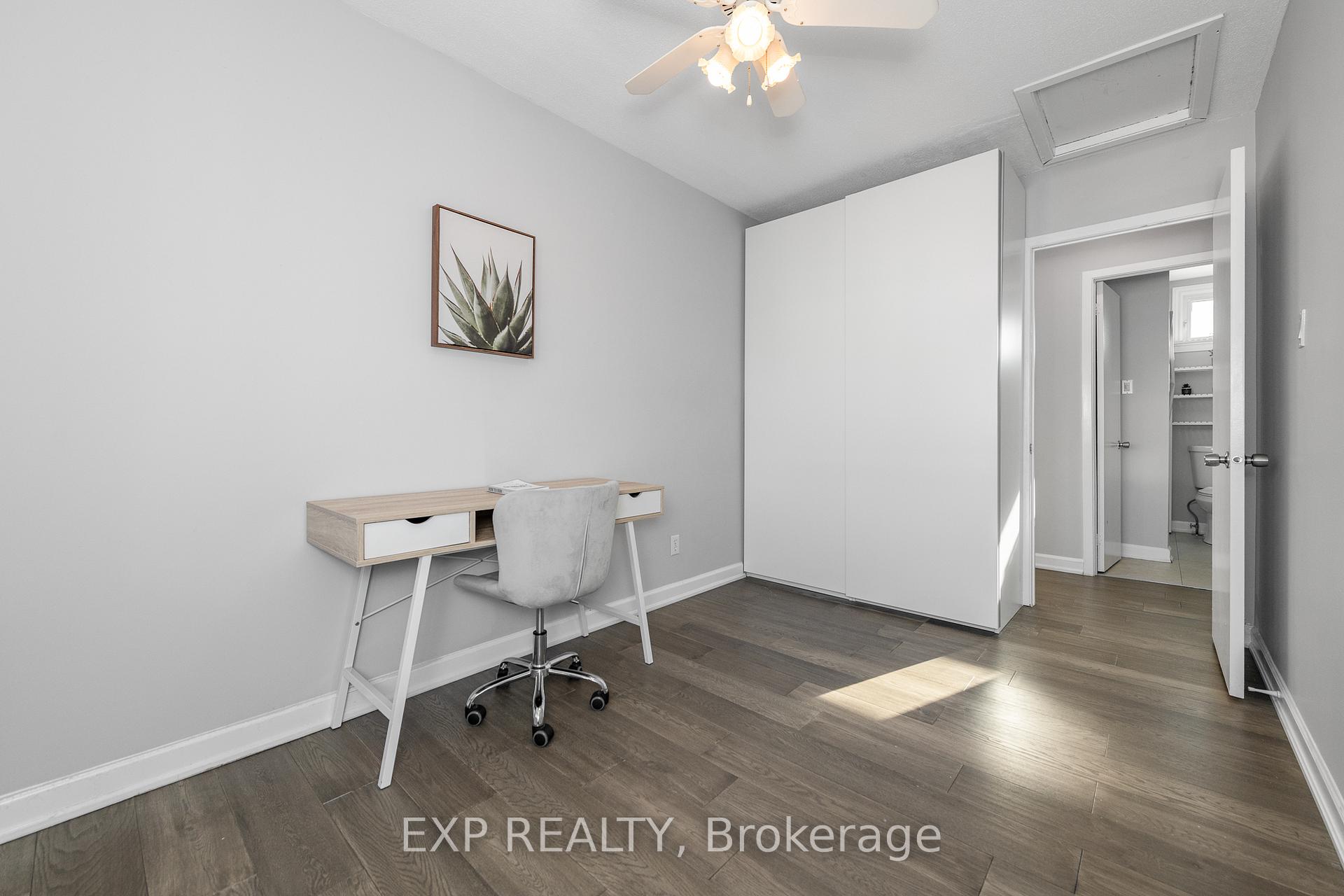 Photo 24 of 22 Burnetts Grove Circle S, Ottawa, Barrhaven - Pheasant Run — HOMEH
