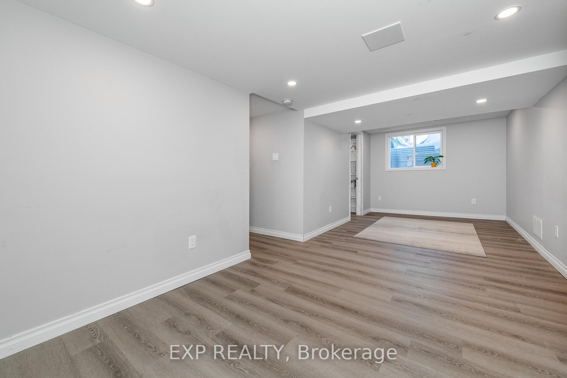 Photo 28 of 22 Burnetts Grove Circle S, Ottawa, Barrhaven - Pheasant Run — HOMEH