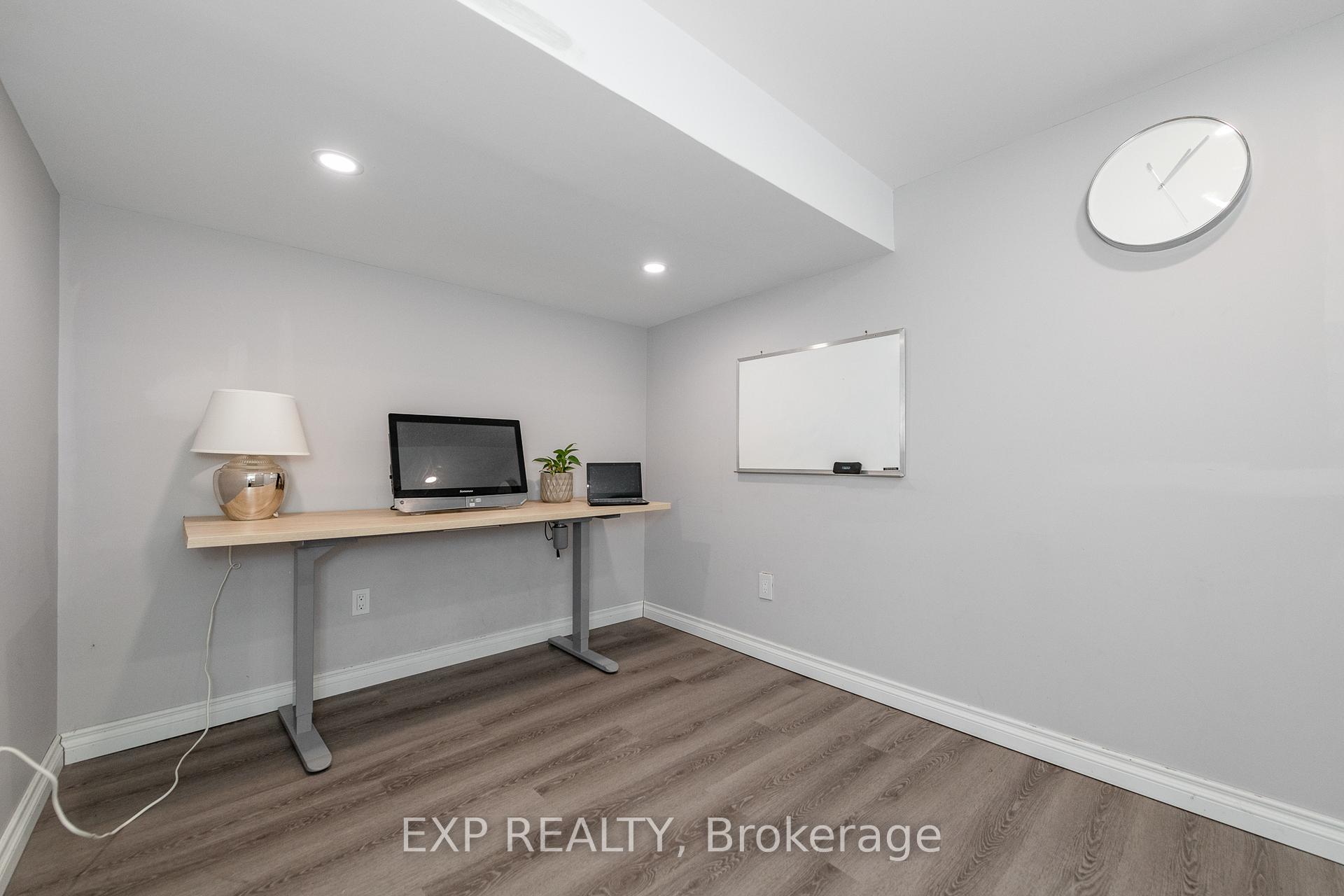 Photo 30 of 22 Burnetts Grove Circle S, Ottawa, Barrhaven - Pheasant Run — HOMEH