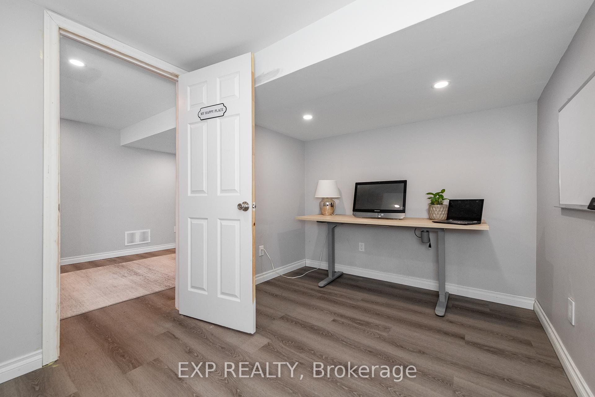 Photo 31 of 22 Burnetts Grove Circle S, Ottawa, Barrhaven - Pheasant Run — HOMEH