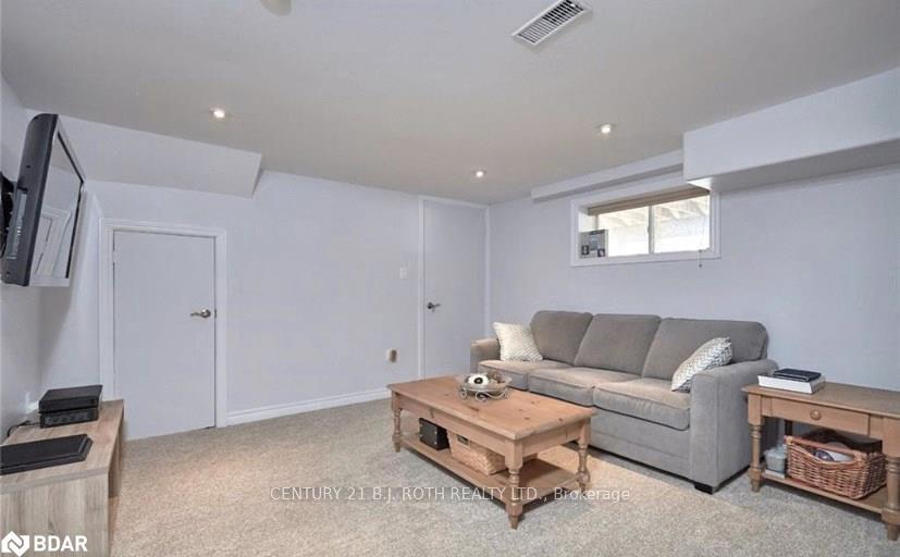 Photo 5 of Unit LOWER L, 219 Huronia Road, Barrie, Innis-Shore — HOMEH