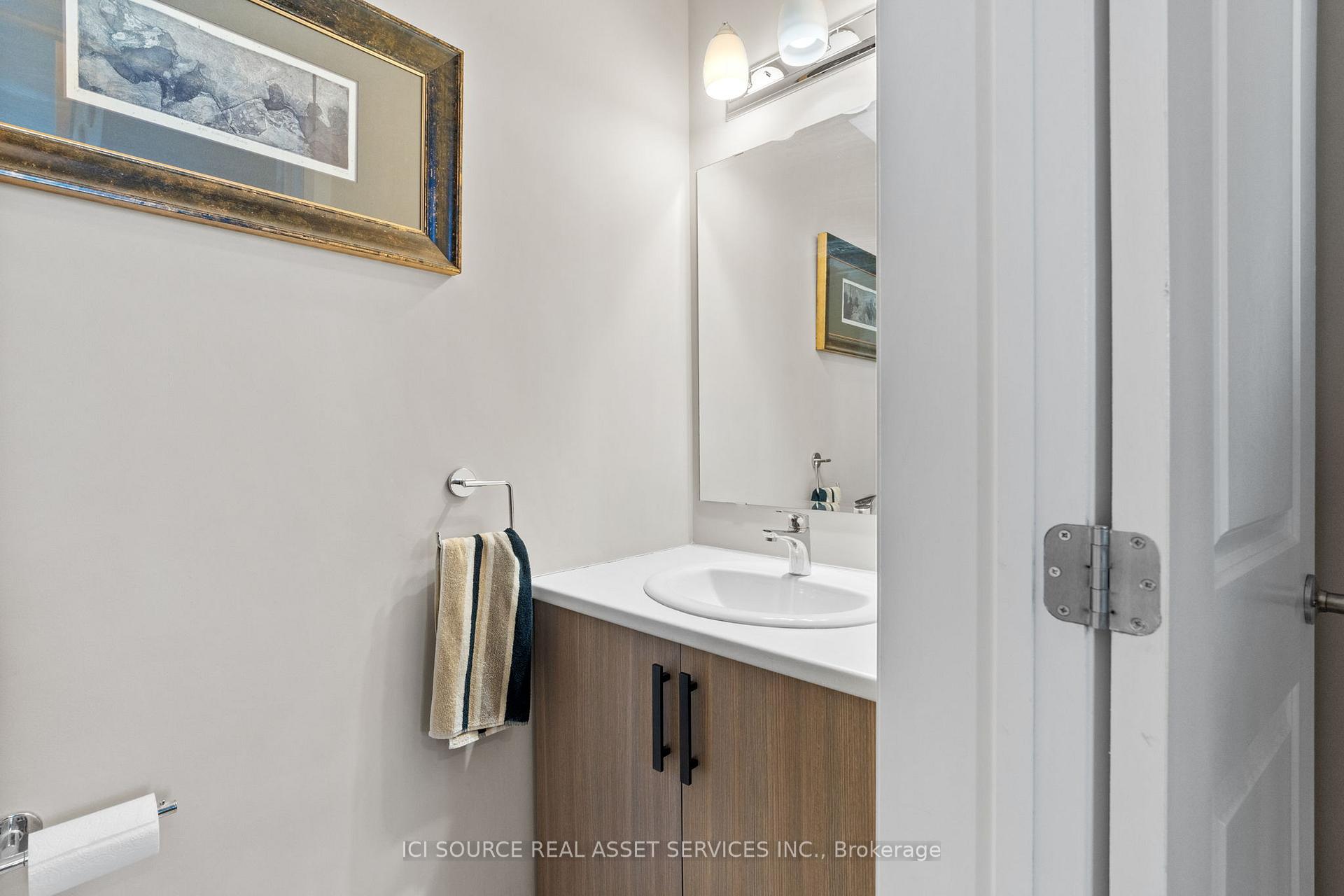 Photo 5 of 207 Liebe Terrace, Ottawa, Barrhaven - Heritage Park — HOMEH